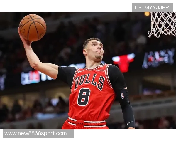 拉文第9次砍下40分以上并命中8记三分创历史新高仅次于水花兄弟与表演者